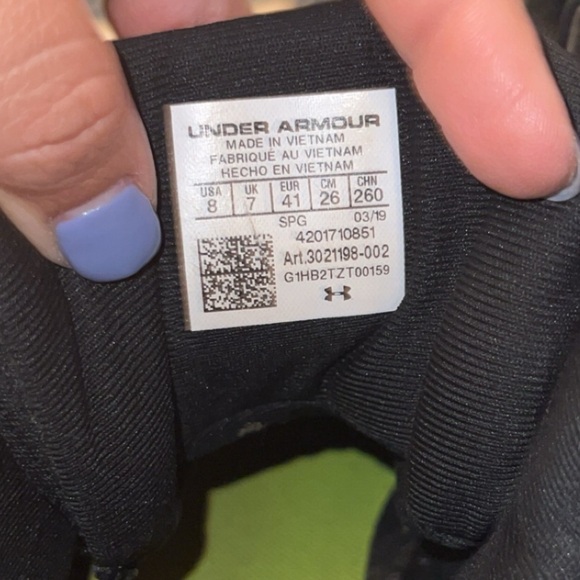 Under Armour football cleats black/white size 8 Mens. Good Condition - Picture 6 of 8